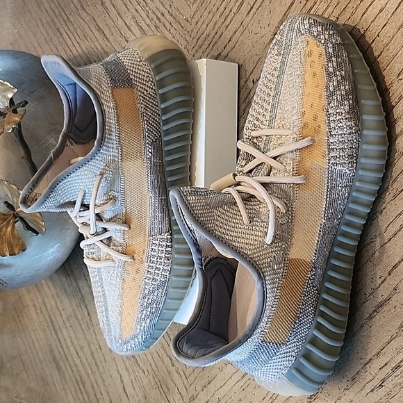 Yeezy Other - Adidas Yeezy boost 350 V2 size 10